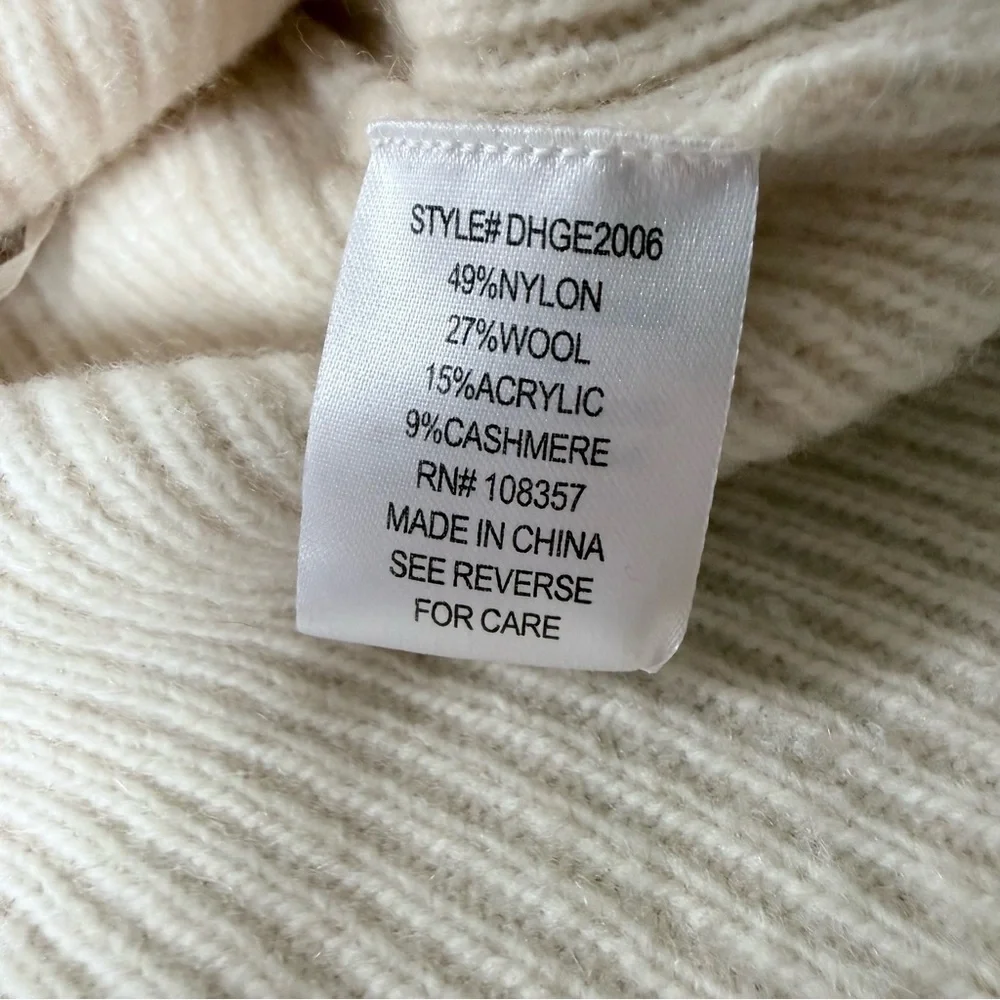 Dh New York White Ribbed Knit Tank Top - Picture 7 of 7